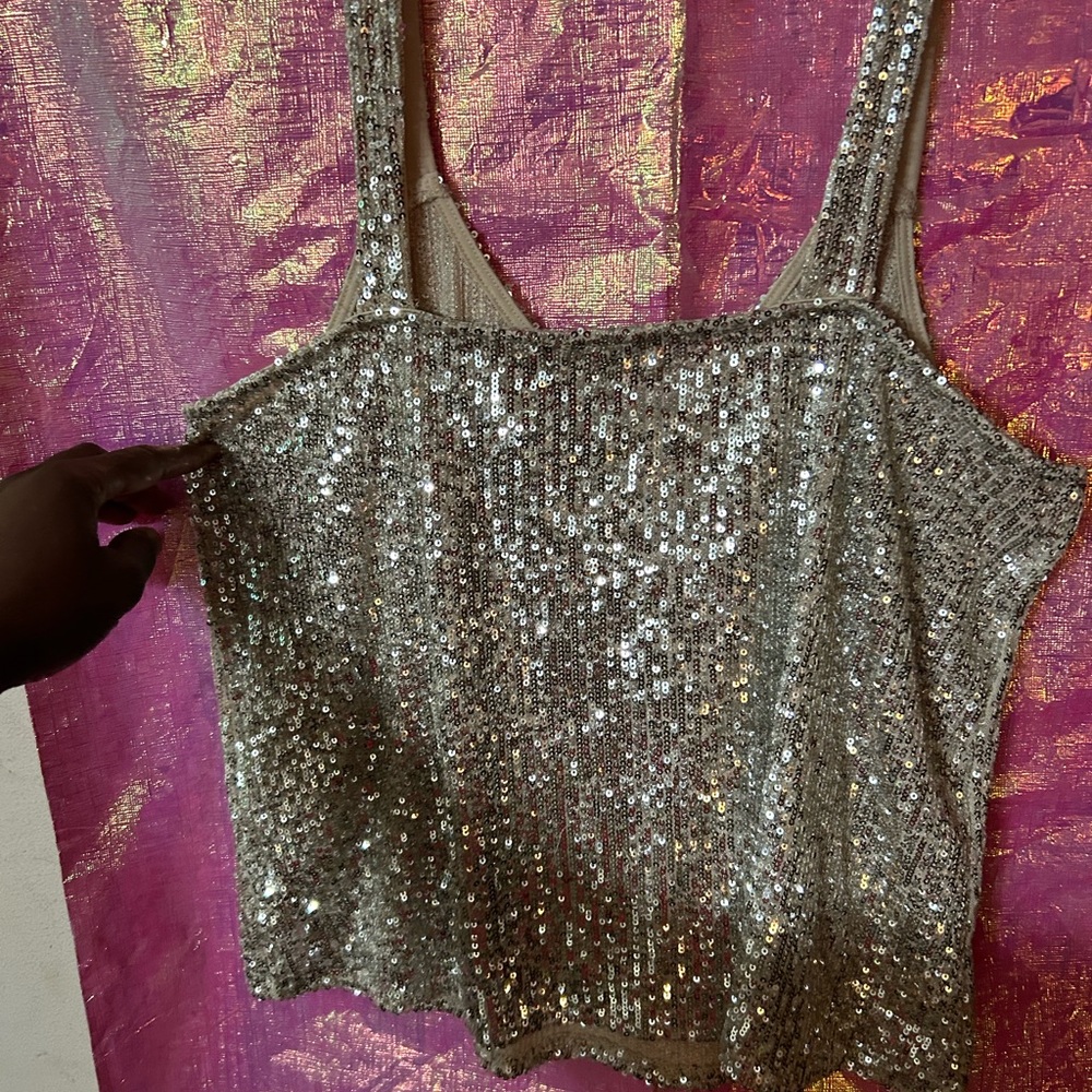 Silver Sequin Blouse Tank Size L.

Stretchy